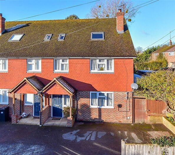 3 Bedroom Semi Detached House For Sale In All Saints Road, Hawkhurst, Cranbrook, Kent, TN18