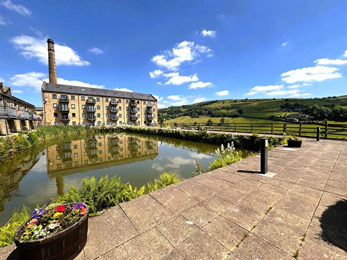 2 Bedroom Apartment For Sale In Dean House Lane, Luddenden, Halifax, HX2