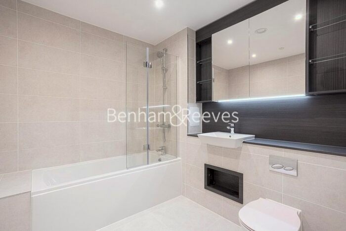 1 Bedroom Flat To Rent In Carnation Gardens, Hayes, UB3