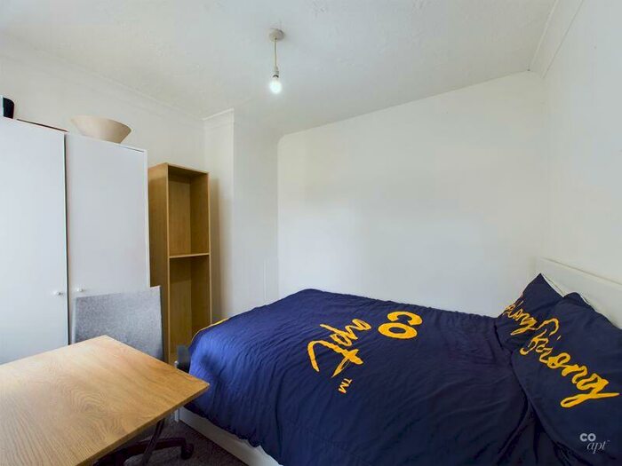 1 Bedroom Semi-Detached House To Rent In The Avenue, Brighton, BN2