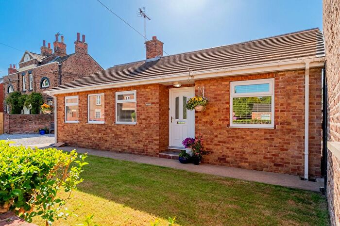 3 Bedroom Bungalow For Sale In Main Street, Hemingbrough, YO8
