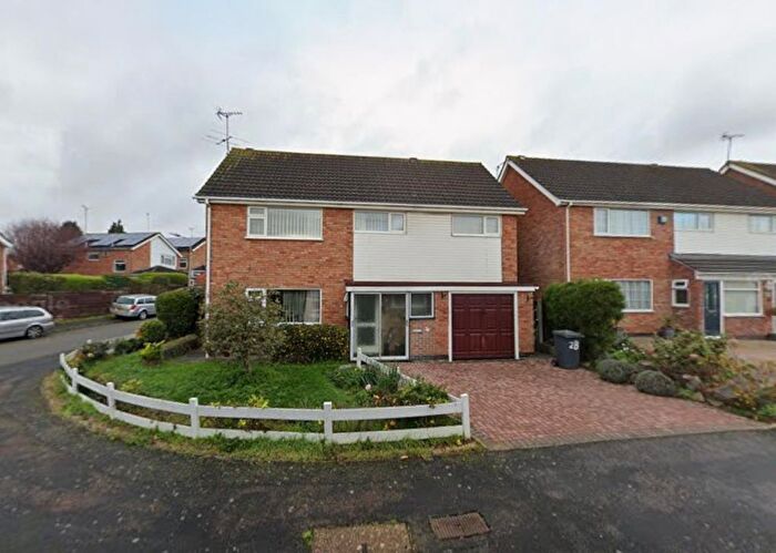 4 Bedroom Detached House For Sale In Foxcroft Close, Leicester, LE3