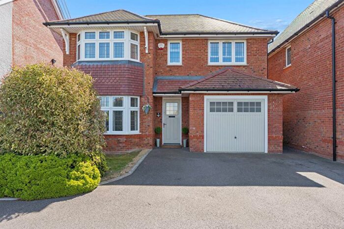 4 Bedroom Detached House For Sale In Reynolds Drive, Herne Bay, CT6