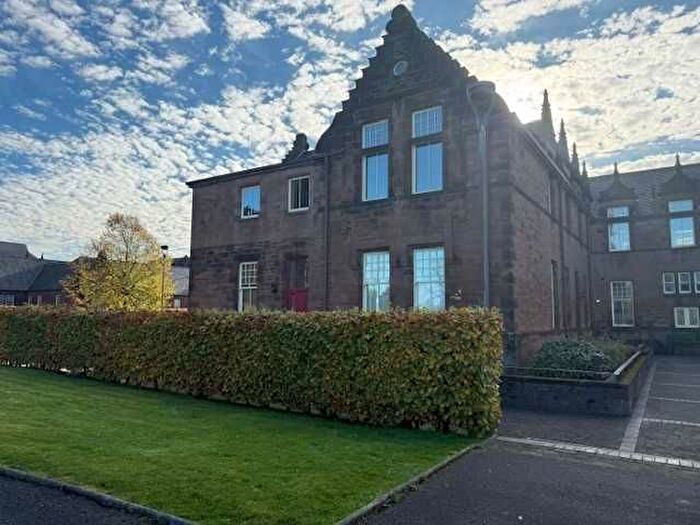 3 Bedroom Flat For Sale In Gartloch Avenue, Gartcosh, Glasgow, G69
