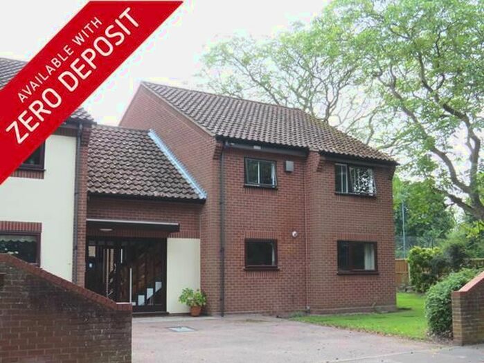 2 Bedroom Flat To Rent In Plantsman Close, Norwich, NR2