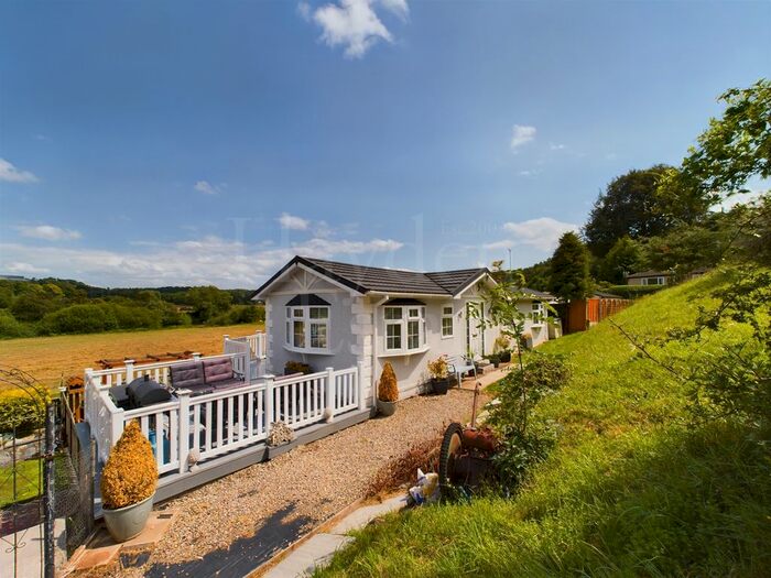 2 Bedroom Park Home For Sale In Knowle Sands Caravan Park, Knowle Sands, Bridgnorth, WV16