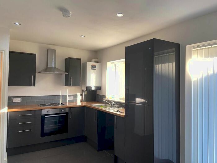 3 Bedroom Terraced House To Rent In Windermere Avenue Denton, Manchester M46