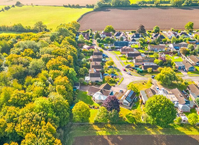 3 Bedroom Bungalow For Sale In Raffin Park, Datchworth, Hertfordshire, SG3