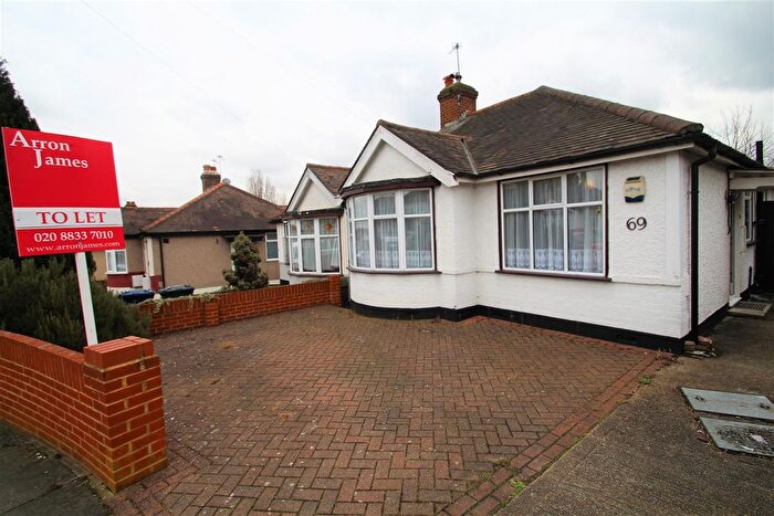 2 Bedroom Semi Detached Bungalow For Sale In Stanhope Park Road, Greenford, UB6