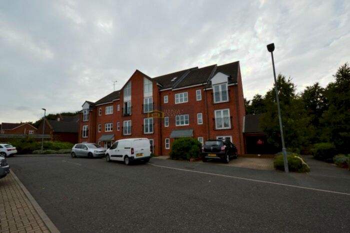 2 Bedroom Flat To Rent In The Willows, Gateshead, NE10