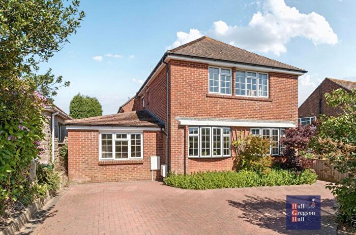 4 Bedroom Detached House For Sale In Redcliffe Road, Swanage, BH19