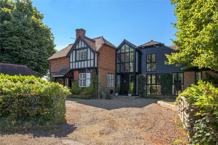 4 Bedroom Detached House For Sale In Frogs Hill, Newenden, Cranbrook, Kent, TN18