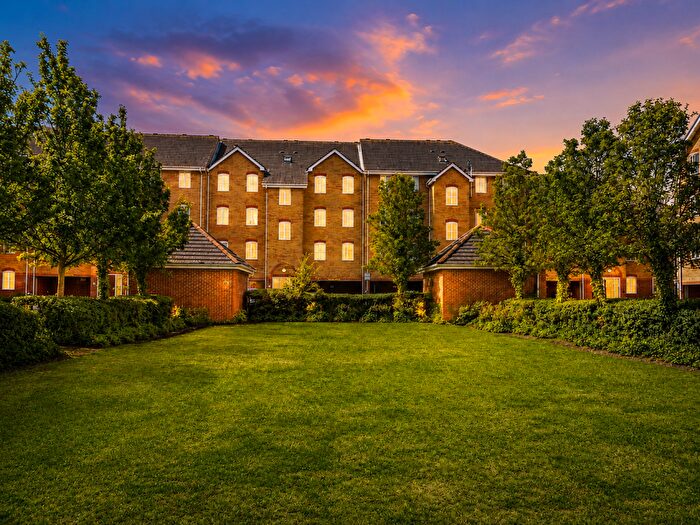2 Bedroom Flat To Rent In Grays, Essex, RM17