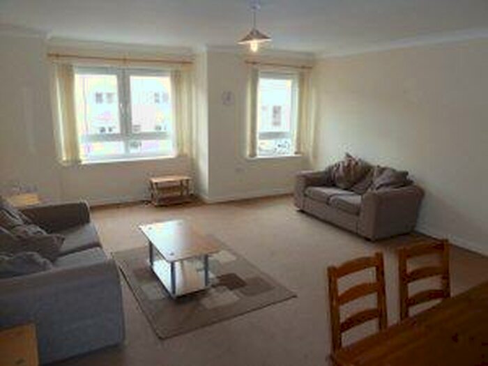 2 Bedroom Flat To Rent In Hillfoot Street, Dennistoun, G31