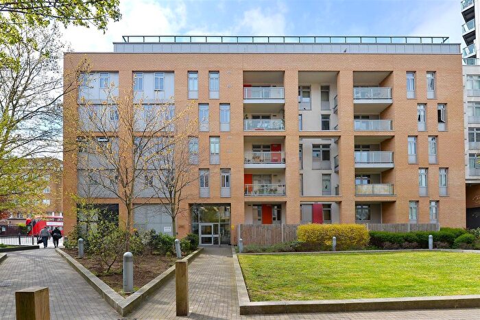 2 Bedroom Flat For Sale In Caspian Apartments, Limehouse, E14