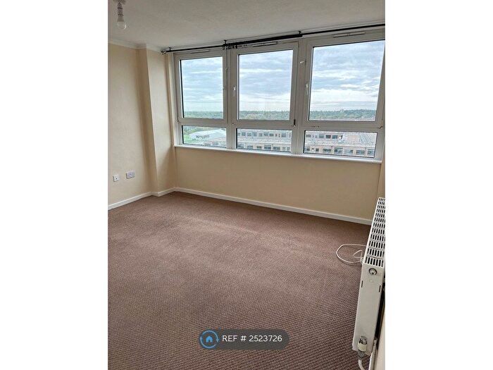 1 Bedroom Flat To Rent In Willowfield Tower., Harlow, CM18