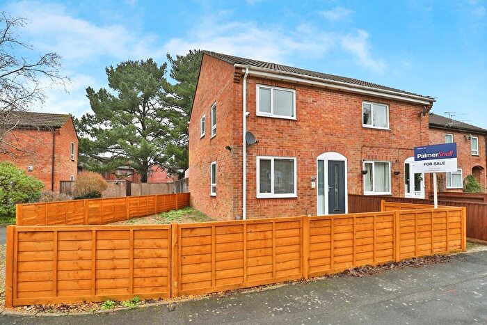 3 Bedroom End Of Terrace House For Sale In Thorncombe Close, Poole, BH17
