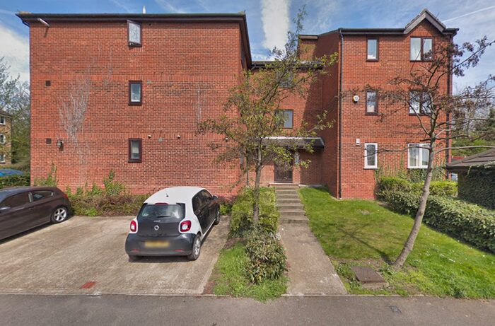 1 Bedroom Flat To Rent In Kyrkly Court, Purfleet-On-Thames, RM19
