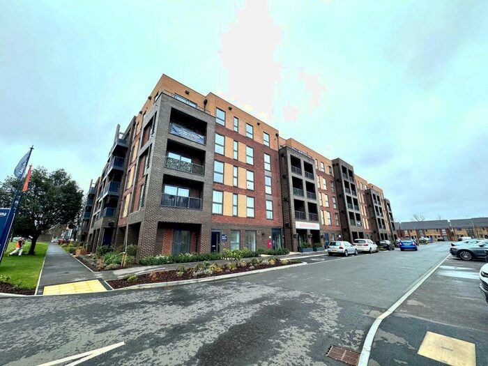 1 Bedroom Flat To Rent In Moorfield Place, Farnborough, GU14