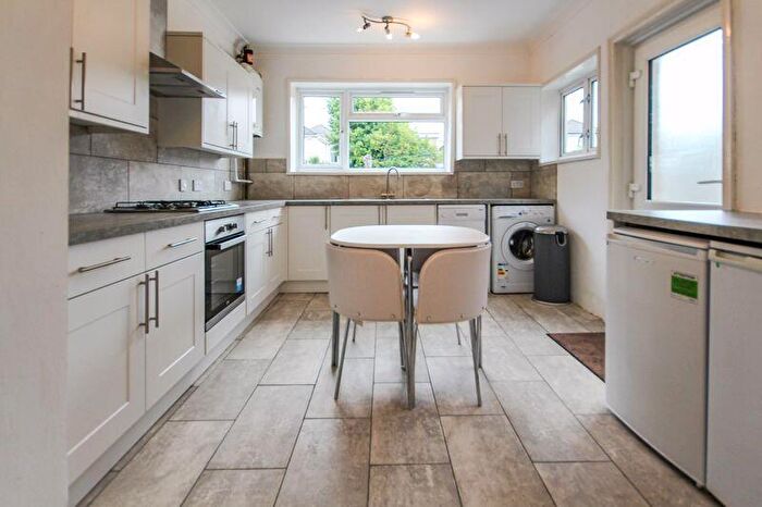 4 Bedroom Detached House To Rent In Charminster, Student House, BH8