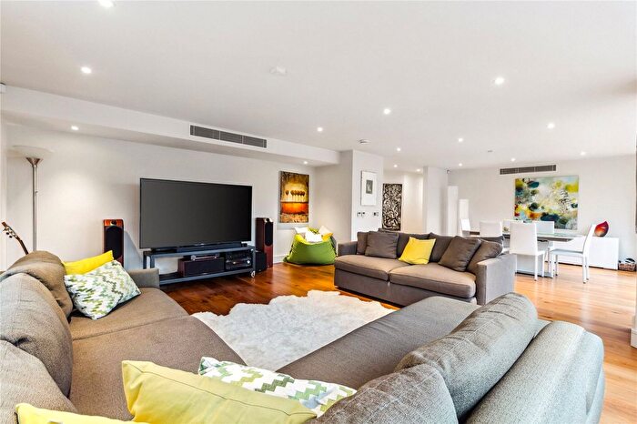 3 Bedroom Flat To Rent In Porchester Terrace, Bayswater, London, W2