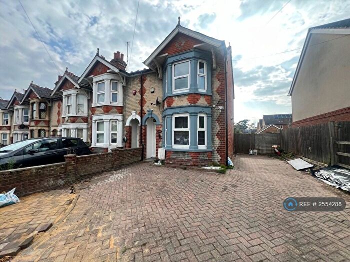 3 Bedroom End Of Terrace House To Rent In Northumberland Avenue, Reading, RG2