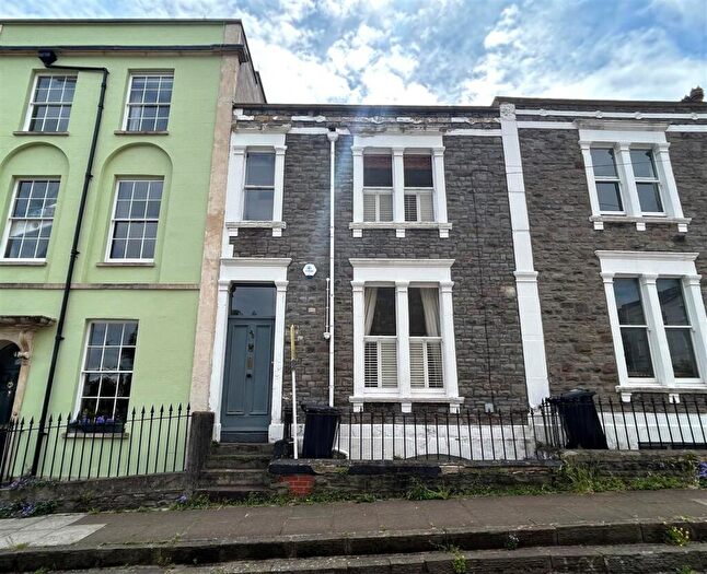 4 Bedroom House For Sale In Somerset Street, Kingsdown, Bristol, BS2