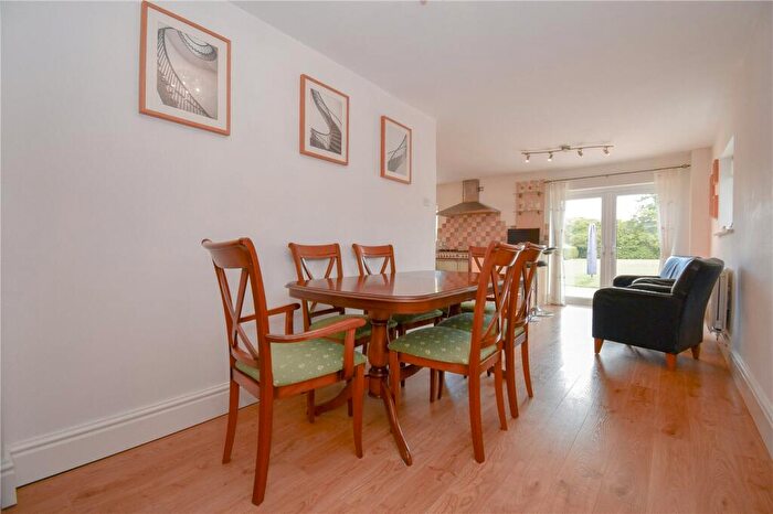 4 Bedroom Semi-Detached House For Sale In Chester Road, Great Sutton, Ellesmere Port, CH66