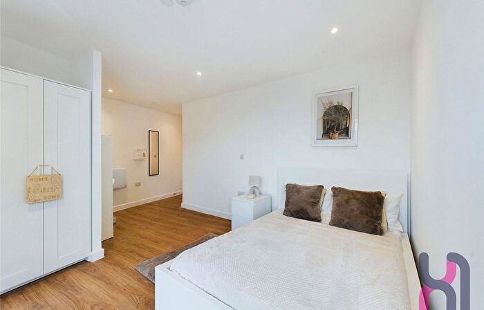 1 Bedroom Flat To Rent In Frederick Road, Salford, M6