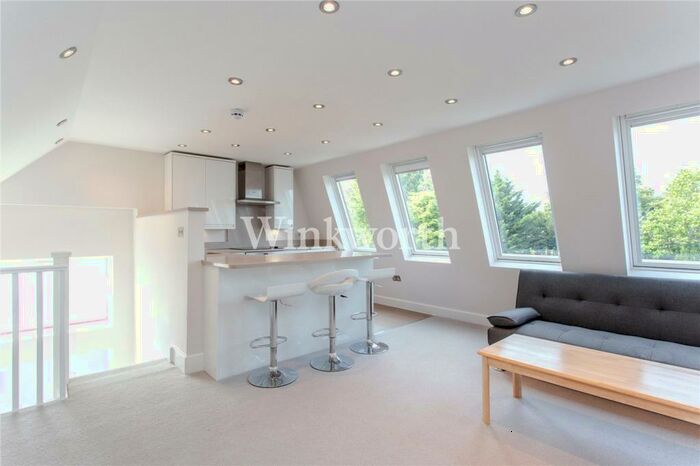 1 Bedroom Apartment To Rent In Woodstock Road, London, NW11