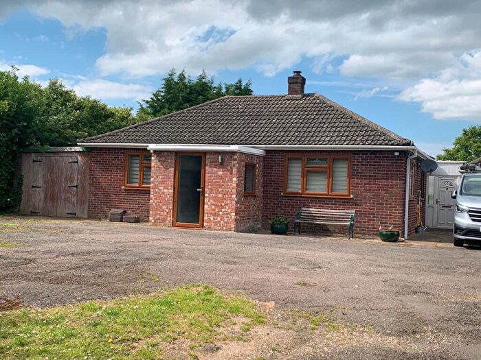 2 Bedroom Detached Bungalow For Sale In Mill Road, Wiggenhall St. Germans, King's Lynn, PE34