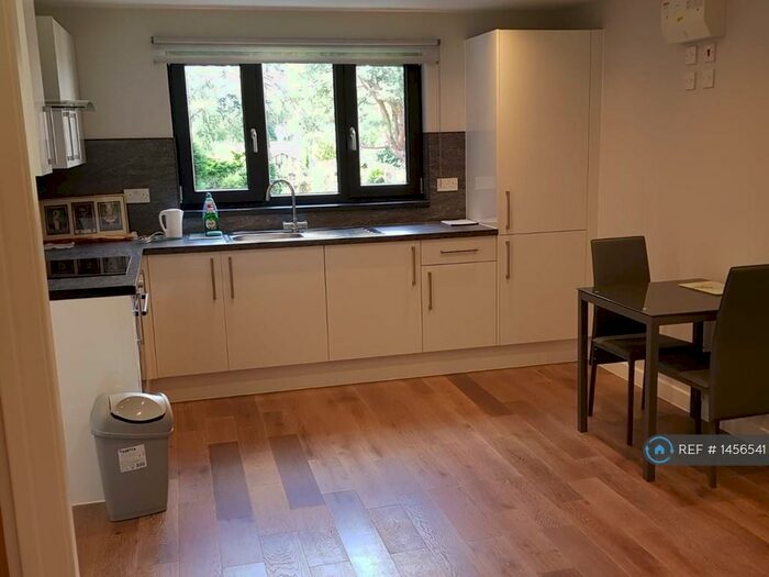 1 Bedroom Detached House To Rent In Kenilworth Road, Coventry, CV4