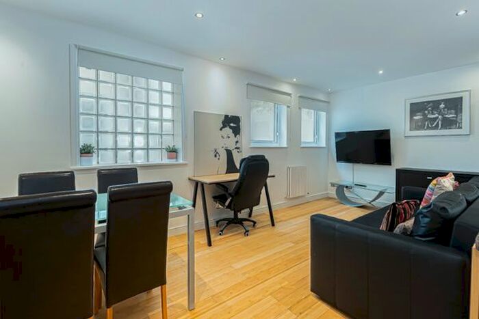 1 Bedroom Flat To Rent In Burrows Mews, London, SE1