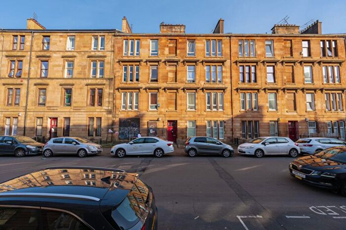 2 Bedroom Flat For Sale In Langside Road, Glasgow, G42
