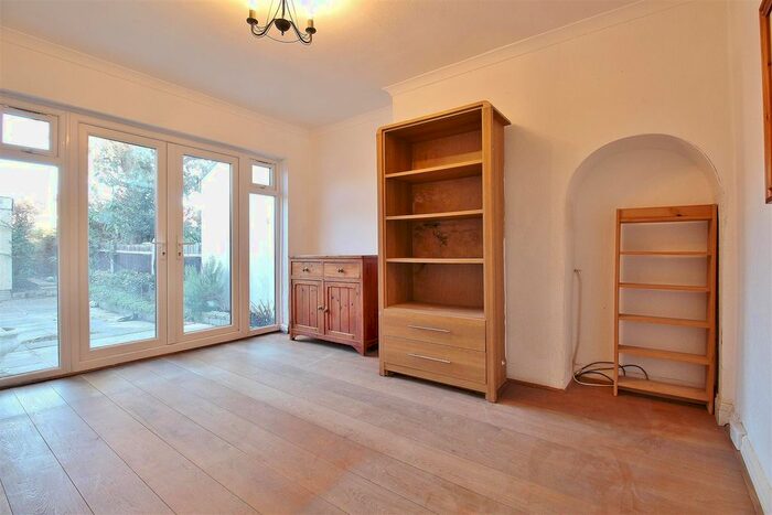 3 Bedroom Semi-Detached House To Rent In Worton Road, Isleworth, TW7