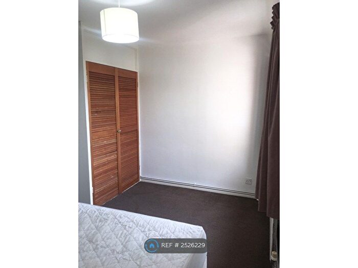 1 Bedroom Flat To Rent In Catherine Lodge, Croydon, CR0