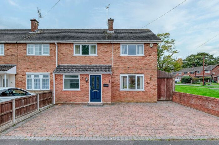 3 Bedroom End Of Terrace House For Sale In Langdale Drive, Worcester, WR4