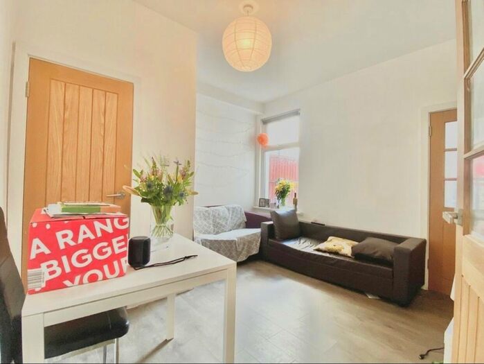 4 Bedroom Terraced House To Rent In Totterdown Street, London, SW17