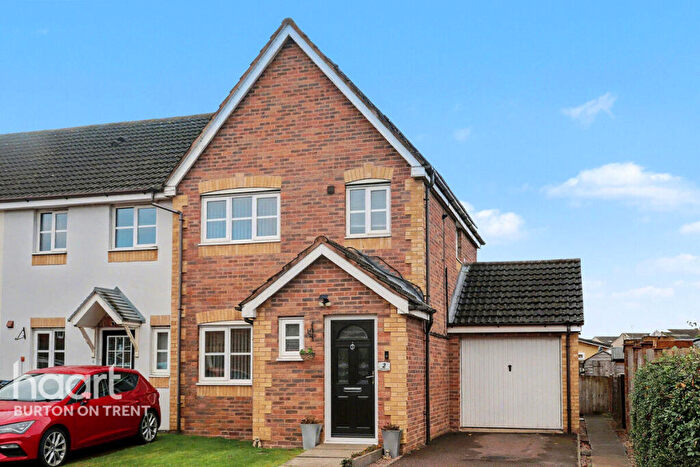 3 Bedroom Semi-Detached House For Sale In Golding Crescent, Burton-On-Trent, DE14