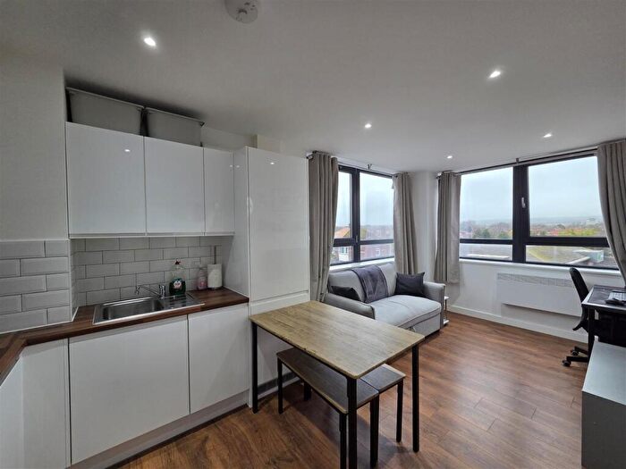 1 Bedroom Flat For Sale In Strand Parade, Goring-By-Sea, BN12