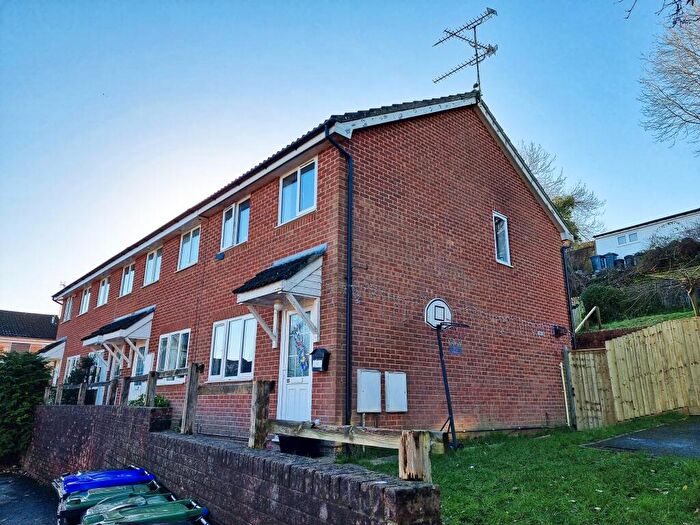 2 Bedroom House To Rent In Sarum Close, Salisbury, SP2