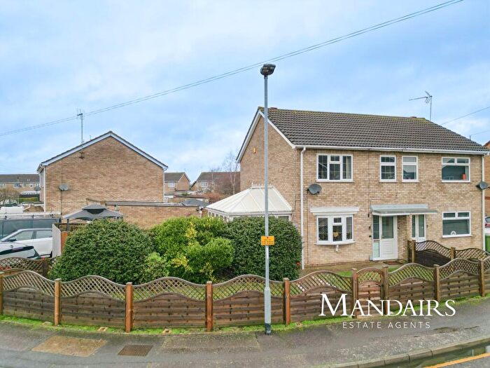 3 Bedroom Semi Detached House For Sale In Haveswater Close, Gunthorpe, Peterborough, PE4
