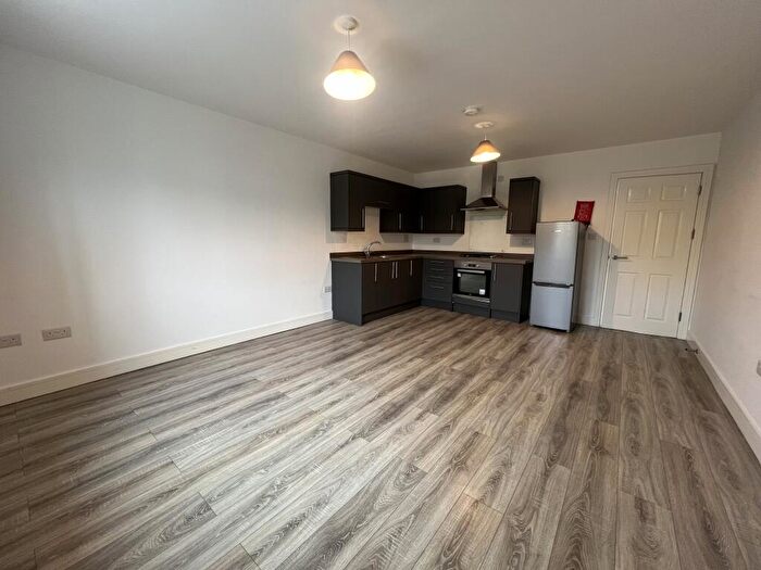 2 Bedroom Flat To Rent In Oakbank Road, SO19