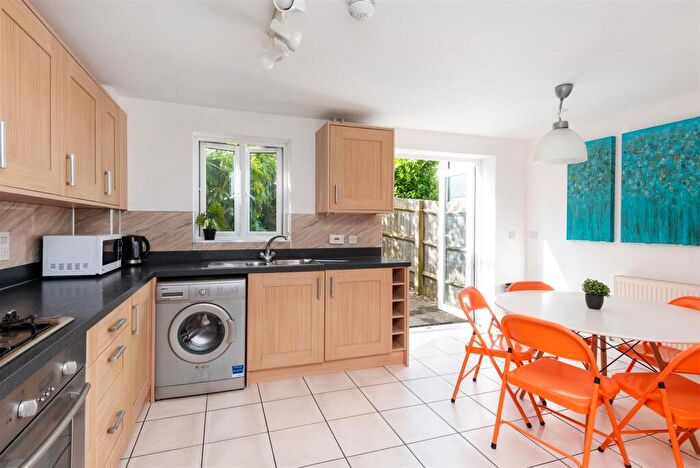5 Bedroom Terraced House To Rent In Clarks Way, Bath, BA2