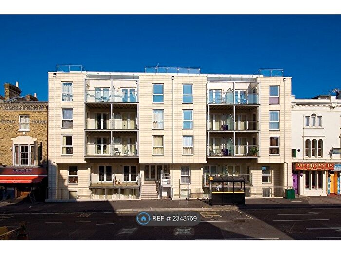 1 Bedroom Flat To Rent In Canute Road, Southampton, SO14