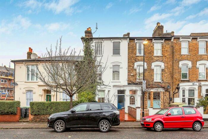 2 Bedroom Flat To Rent In Oxford Road, Stroud Green, N4