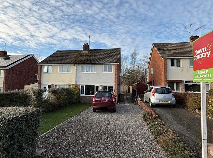 3 Bedroom Semi-Detached House For Sale In Bridgeman Road, Oswestry, SY11