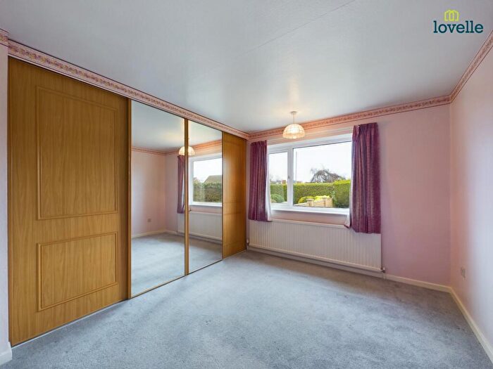 2 Bedroom Semi-Detached Bungalow For Sale In Honeyholes Lane, Dunholme, LN2