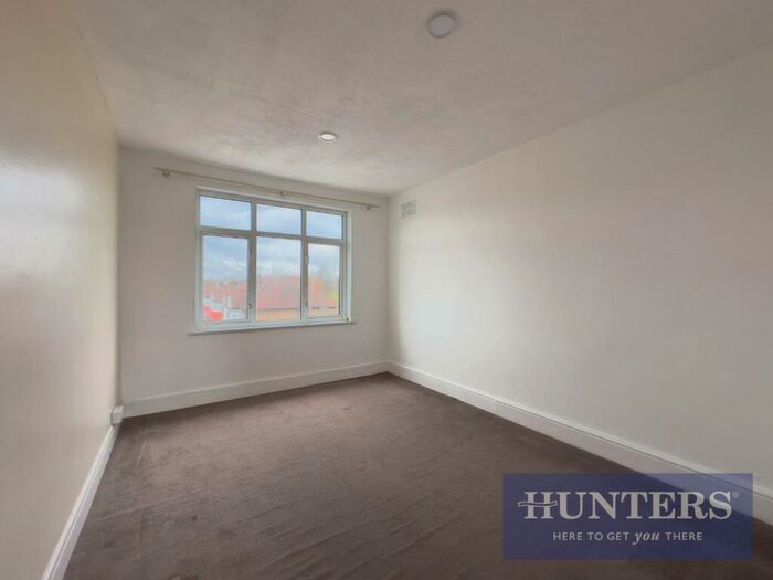 2 Bedroom Apartment To Rent In Martin Way, Morden, SM4