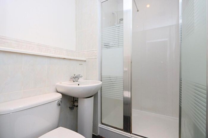 2 Bedroom Flat To Rent In Berkeley Street, Glasgow, G3